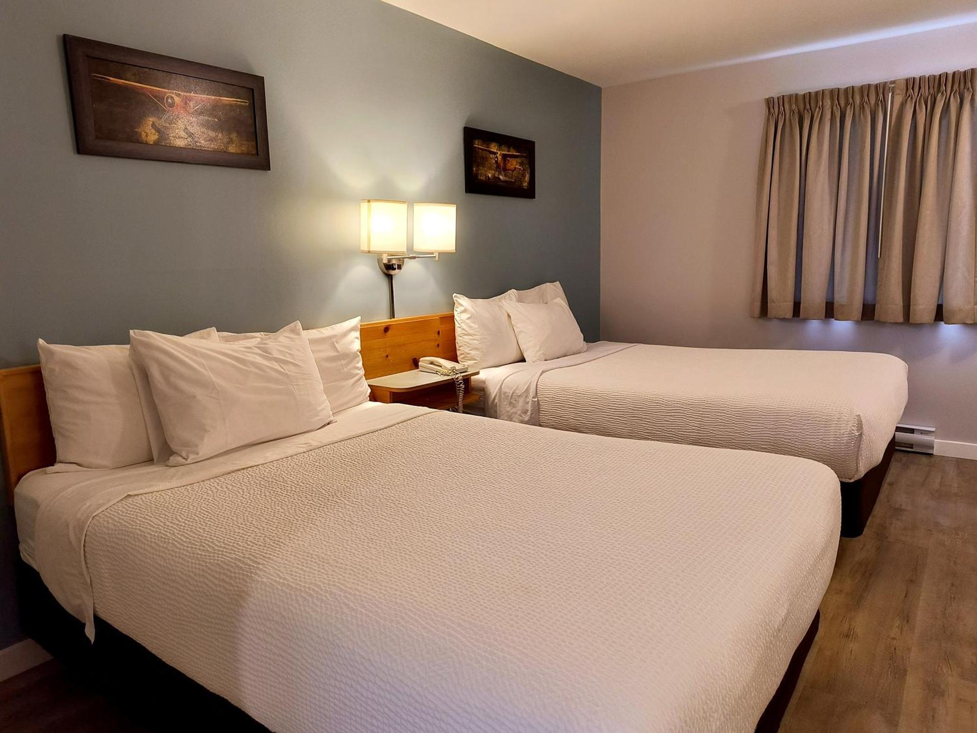 Fireweed Motel Smithers Ngoại thất bức ảnh