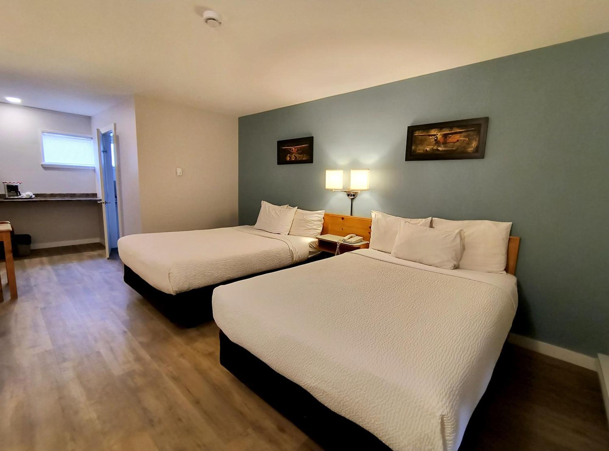 Fireweed Motel Smithers Ngoại thất bức ảnh