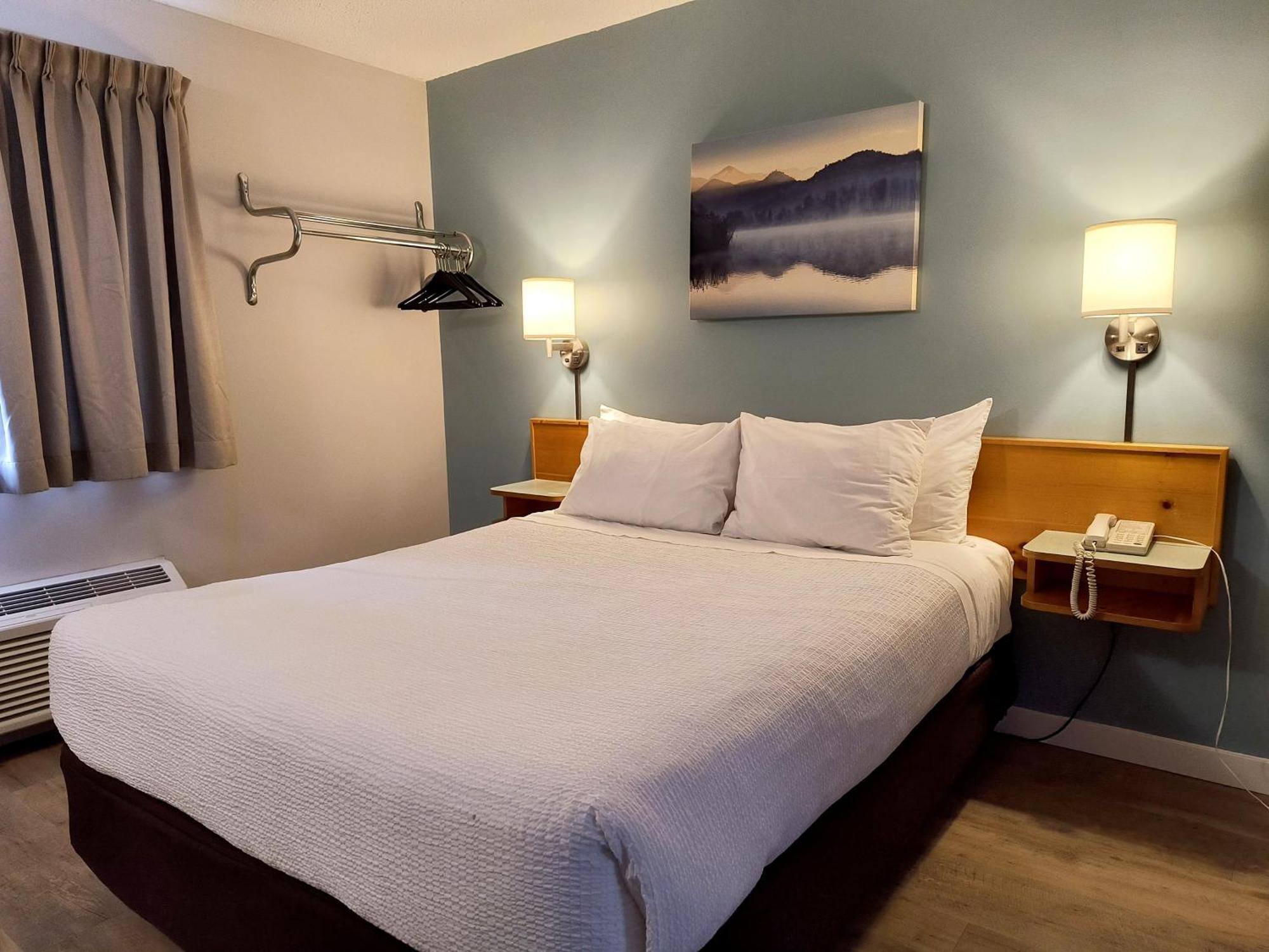 Fireweed Motel Smithers Ngoại thất bức ảnh