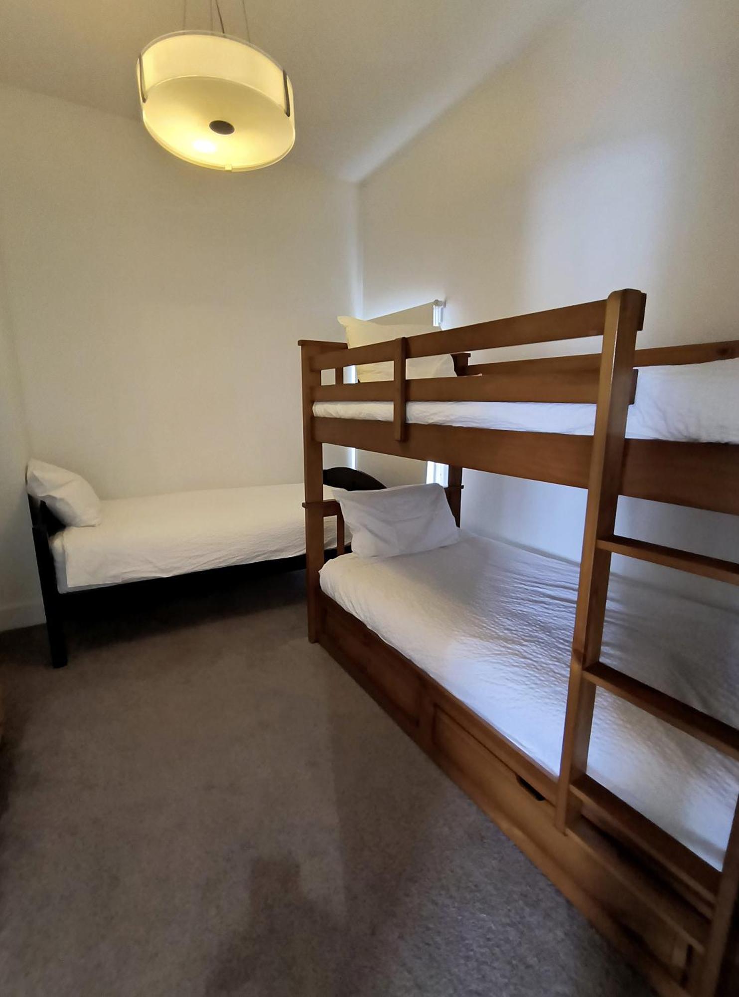 Fireweed Motel Smithers Ngoại thất bức ảnh